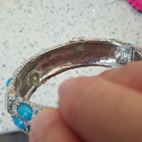 GORGEOUS WANNABE!!!BRAND NEW!!! PURCHASED IN MIAMI!!! - Picture 9 of 10